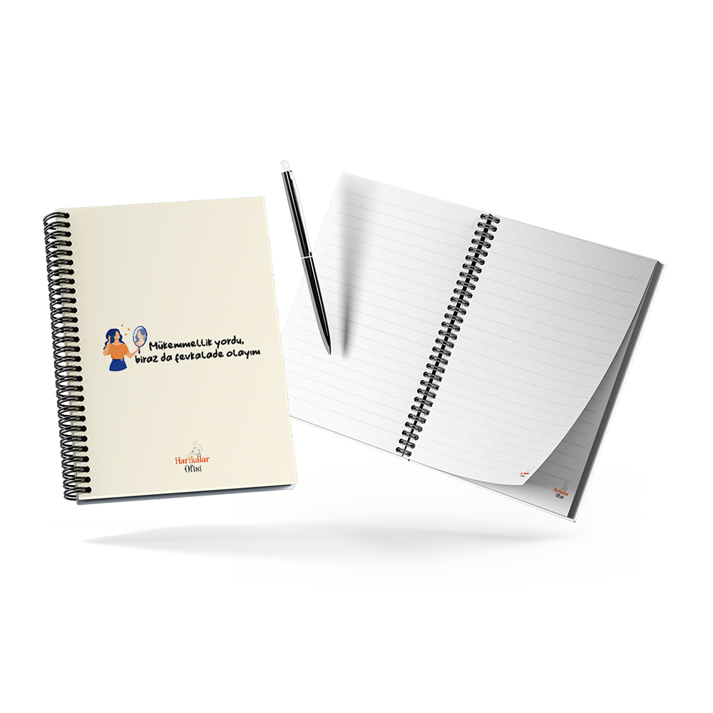 Harikalar Ofisi Mükemmellik Yordu Biraz da Fevkalade Olayım Temalı 14*19 Çizgili Defter Harikalar Ofisi Mükemmellik Yordu Biraz da Fevkalade Olayım Temalı 14*19 Çizgili Defter