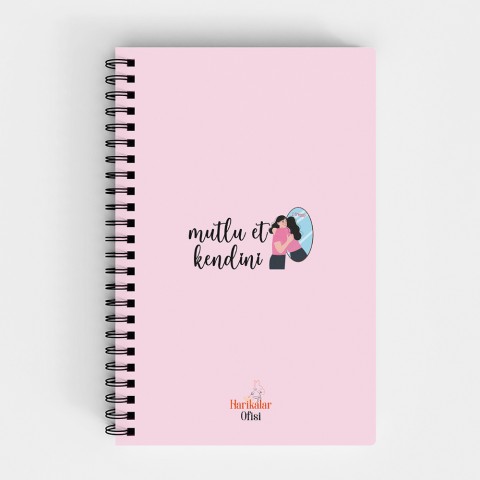 Harikalar Ofisi Mutlu Et Kendini Temalı 14*19 Çizgili Defter